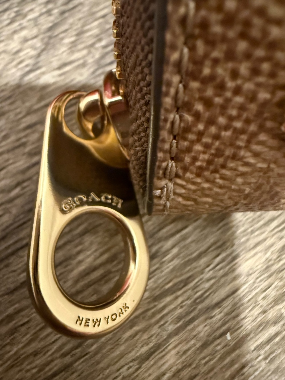 COACH X PEANUTS LONG ZIP AROUND WALLET IN SIGNATURE CANVAS WITH PATCHES NWOT - Picture 8 of 8